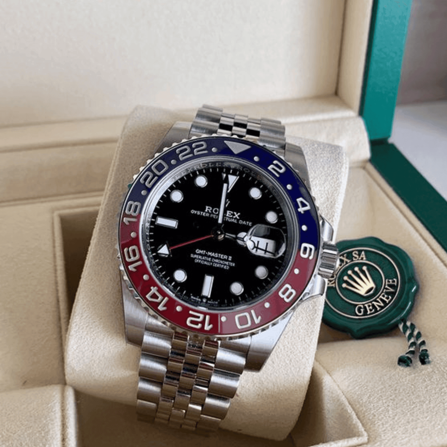 Rolex GMT-MASTER II Pepsi